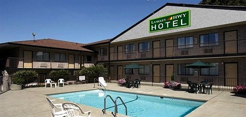 Langley Hwy Hotel Eksteriør bilde