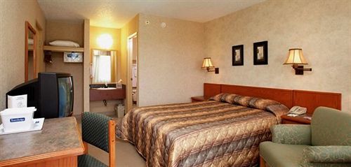 Langley Hwy Hotel Eksteriør bilde